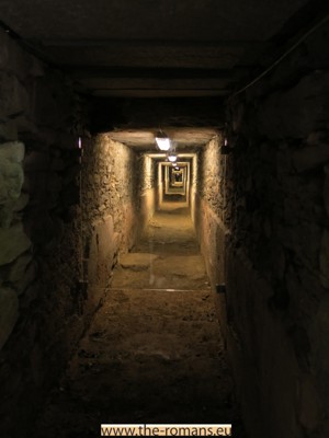 aqueduct pont dael inside 