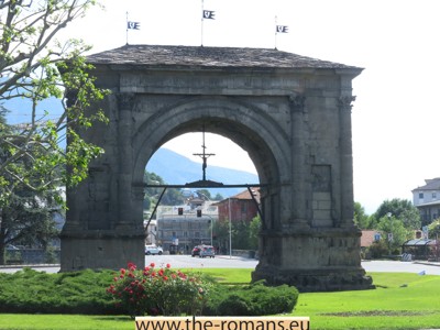 arco augusto 