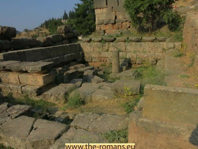 Delphi 004 treasury of the sikyonians 