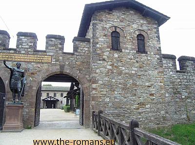 LCS012-castellum-entrance 