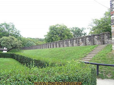 LCS015-castellum-wall-inside 