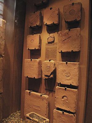 LCS018-Roman-bricks 