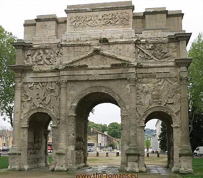 ora016-triumph-arch-backside 