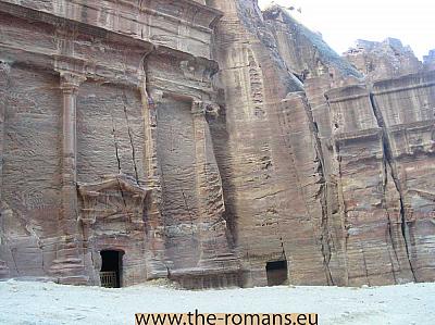 PEJ004-Petra 