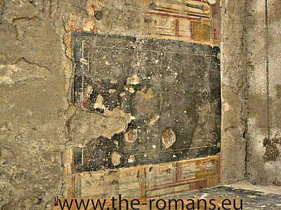 House of the chaste lovers black wall 