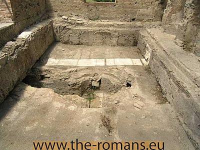 Tepidarium in the suburban baths 