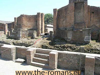 Theatre in Pompeii rear wall 