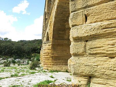 pdg004-aqueduct-mighty-stones 