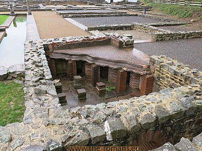 vim020-house-of-the-collumns-heated-room 